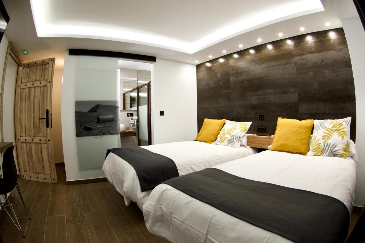 El Refugio Hotel ปินอส เกนิล ภายนอก รูปภาพ